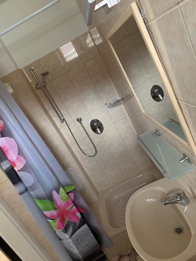 Zsuzsa Apartman Hajdúszoboszló Extérieur photo