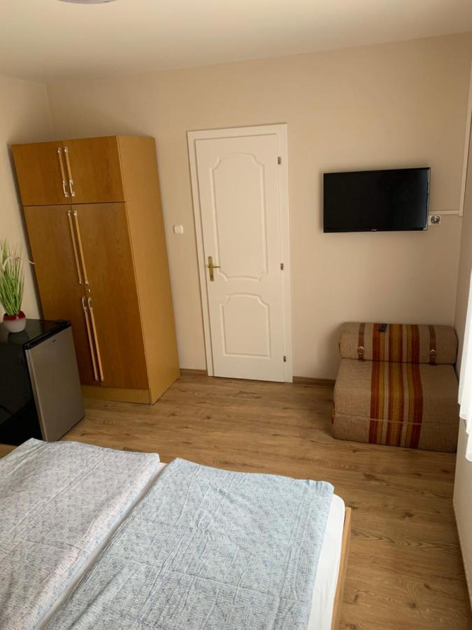 Zsuzsa Apartman Hajdúszoboszló Extérieur photo