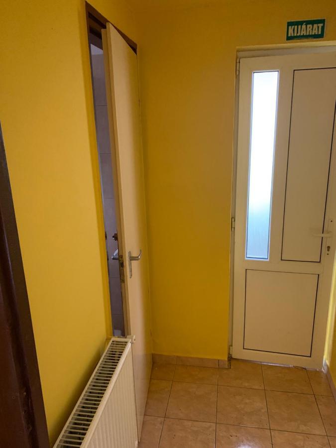 Zsuzsa Apartman Hajdúszoboszló Extérieur photo